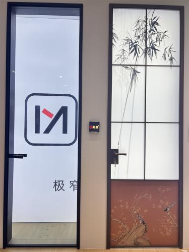 卫生间平开门